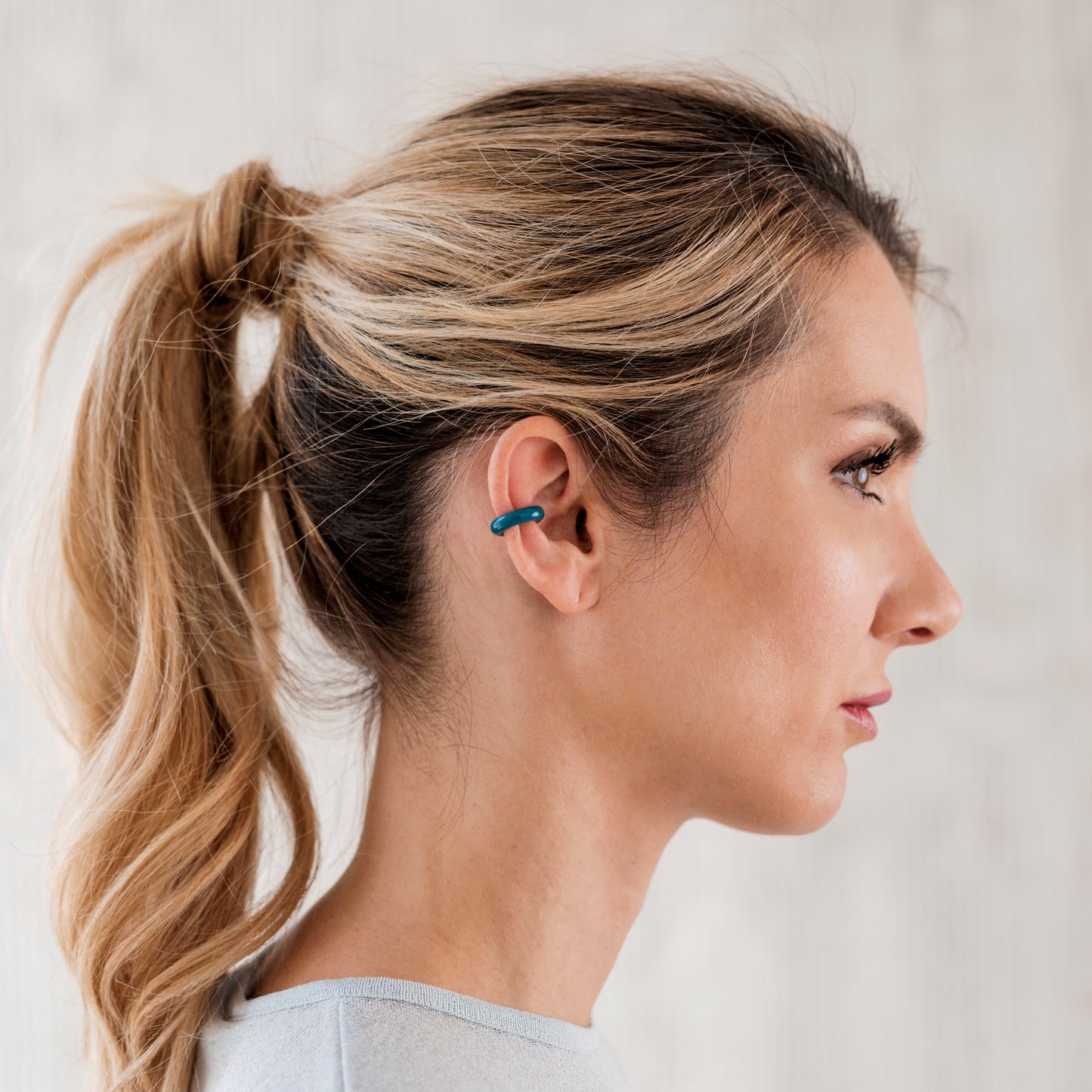 Ava ear cuff in blue