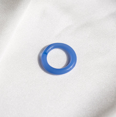 Ada ring in bright blue